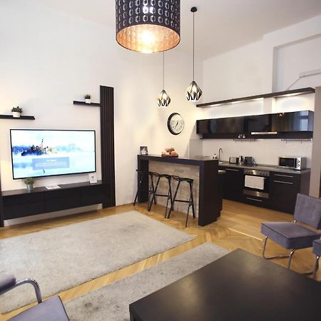 Dohany Street I - 3BR / Sleeps 6  Boedapest Buitenkant foto