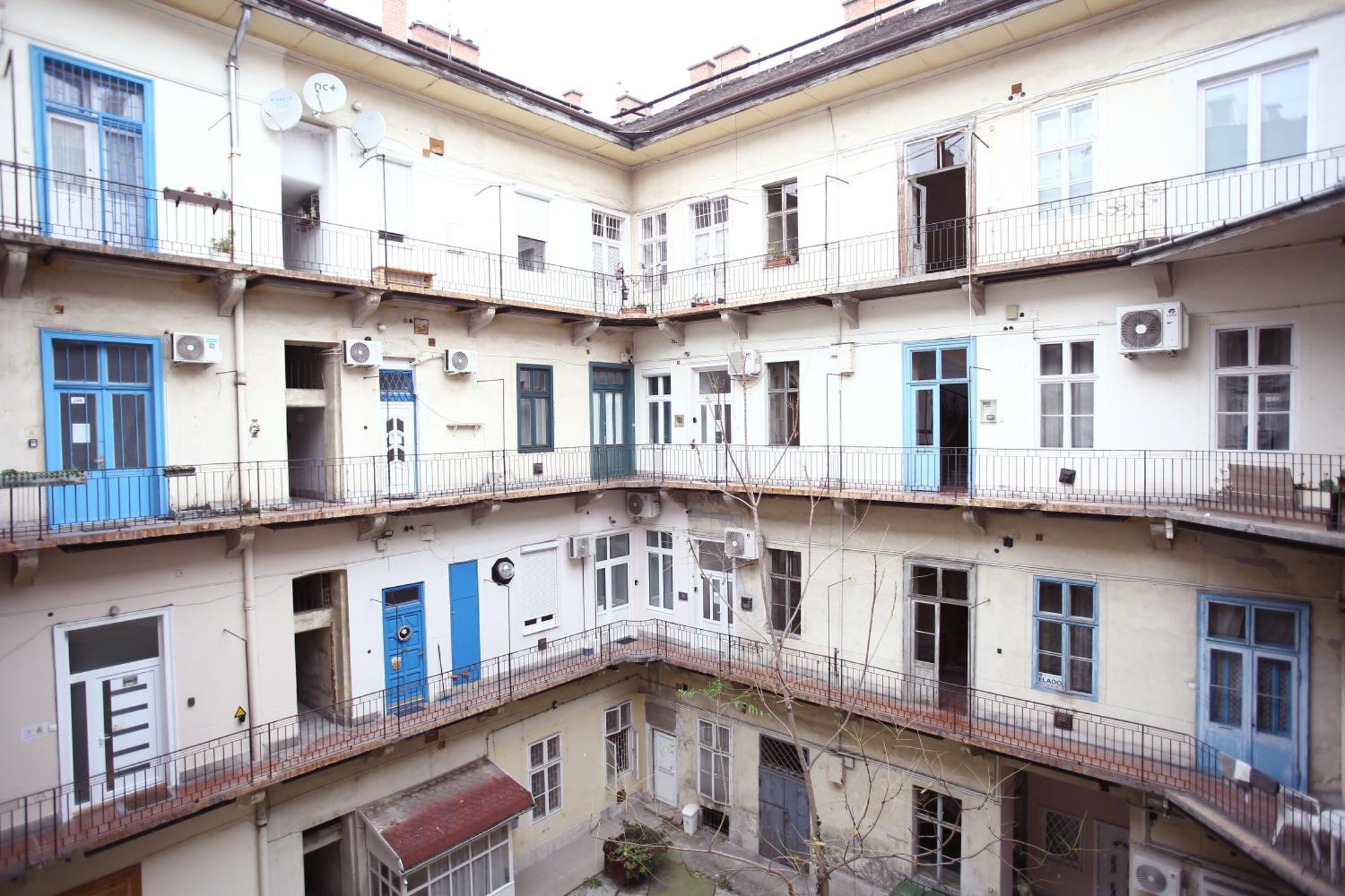 Dohany Street I - 3BR / Sleeps 6  Boedapest Buitenkant foto