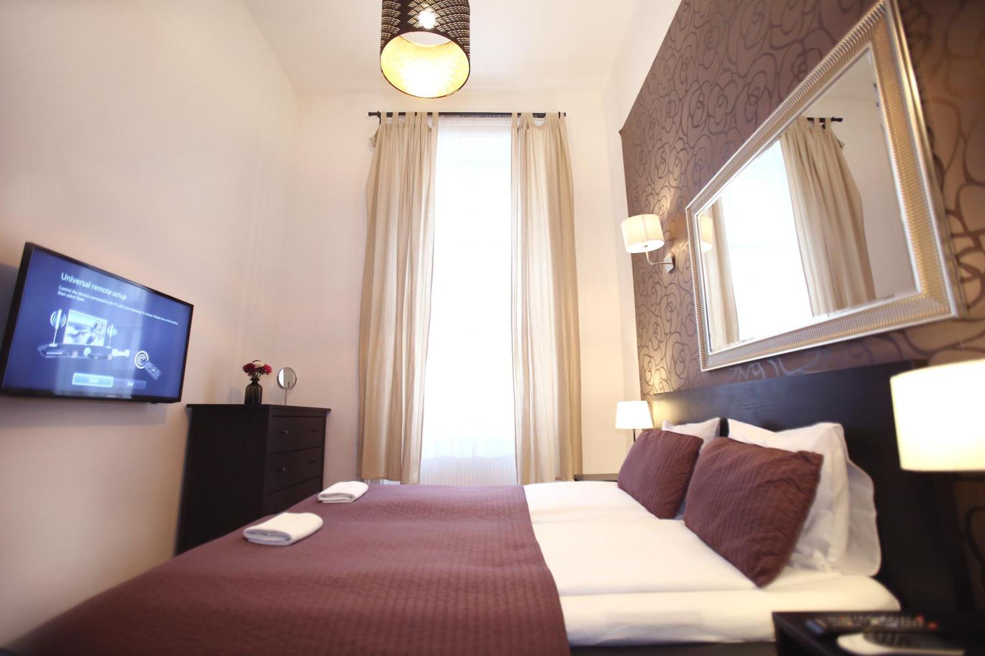 Dohany Street I - 3BR / Sleeps 6  Boedapest Buitenkant foto
