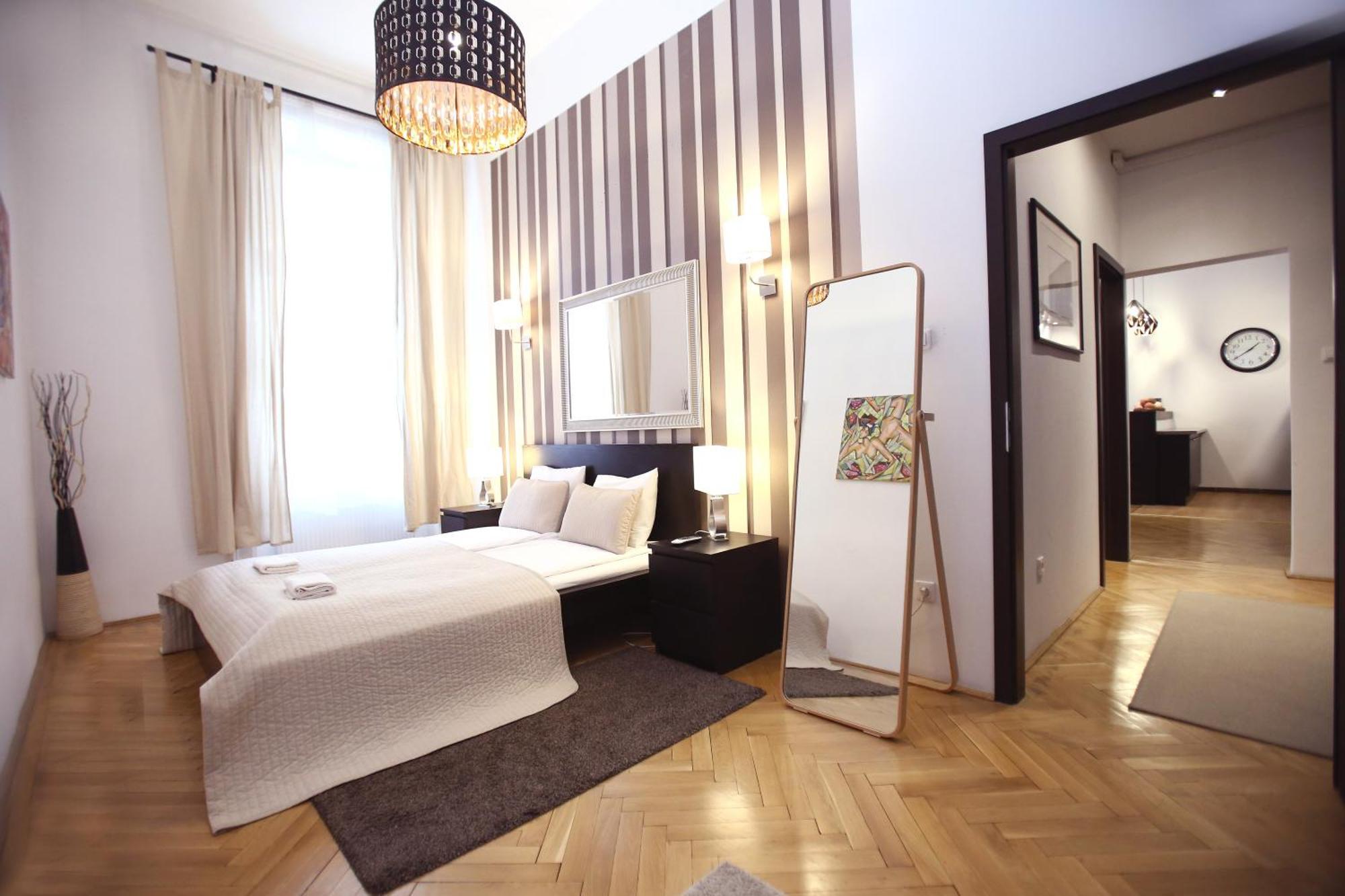 Dohany Street I - 3BR / Sleeps 6  Boedapest Buitenkant foto